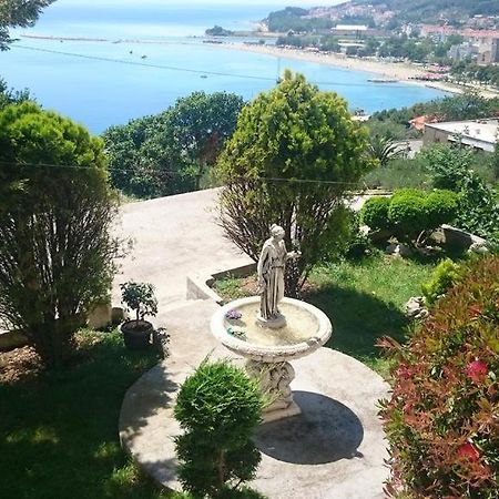 Apartman Horizont Lägenhet Omiš Exteriör bild