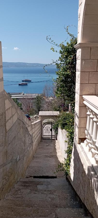 Apartman Horizont Lägenhet Omiš Exteriör bild