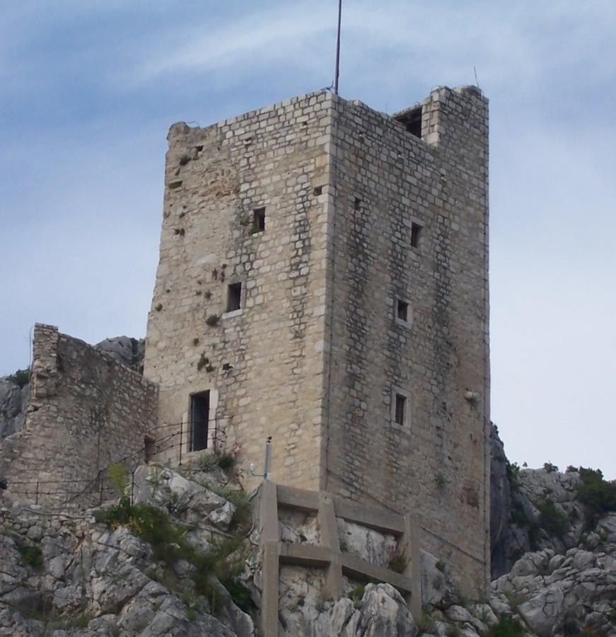 Apartman Horizont Lägenhet Omiš Exteriör bild