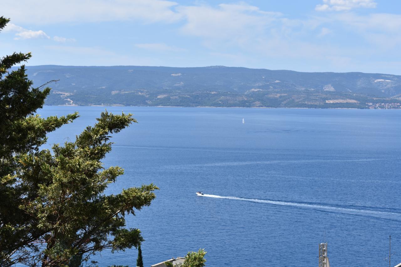 Apartman Horizont Lägenhet Omiš Exteriör bild