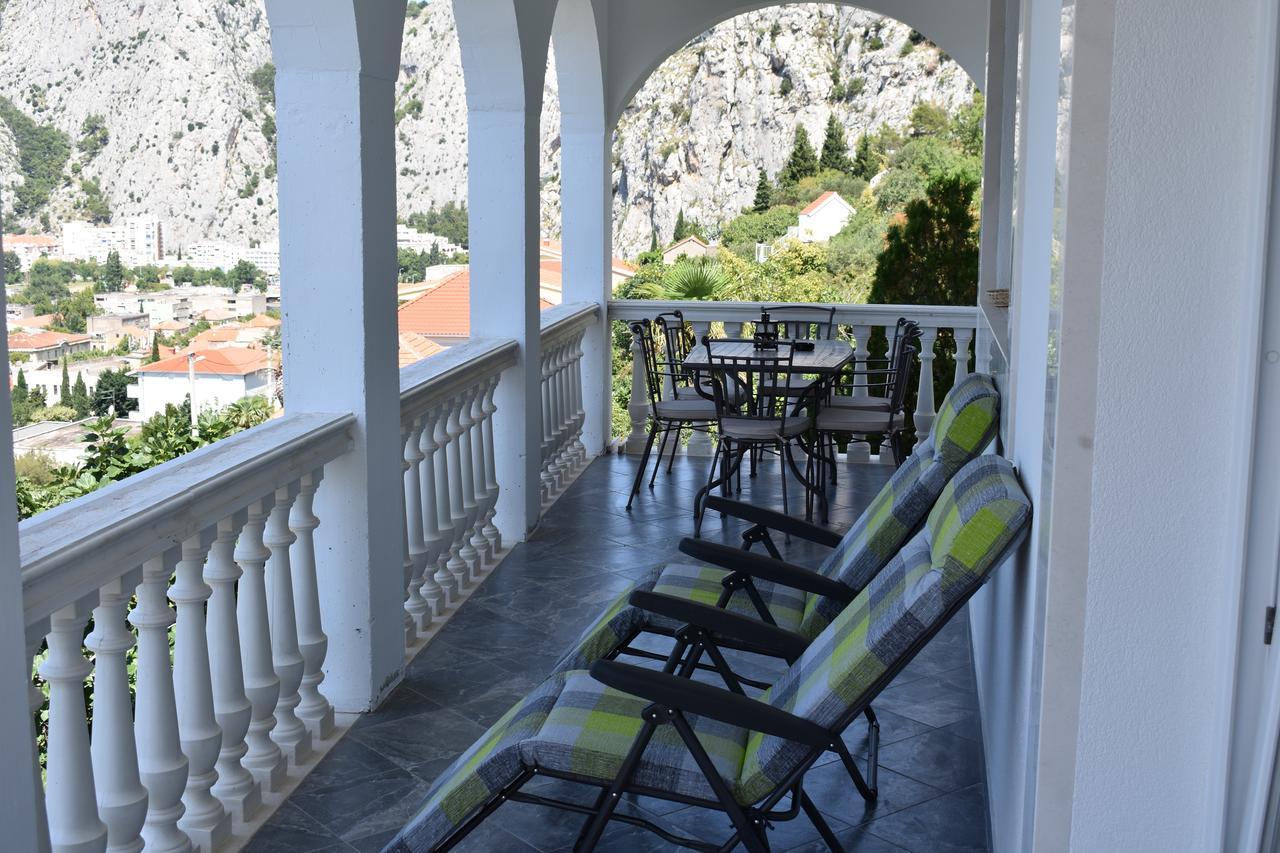 Apartman Horizont Lägenhet Omiš Exteriör bild