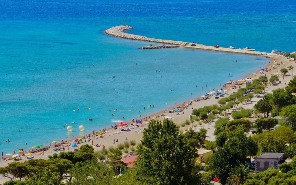 Apartman Horizont Lägenhet Omiš Exteriör bild