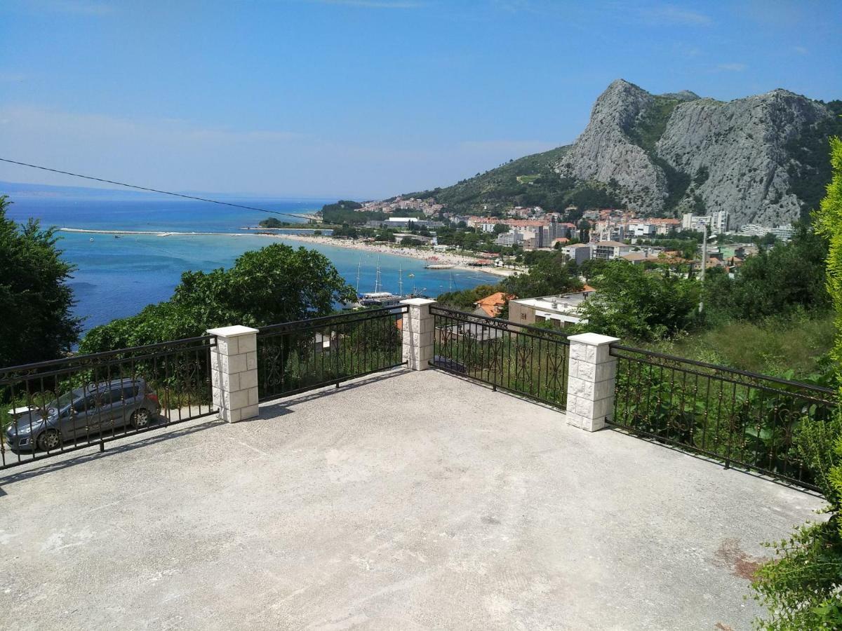 Apartman Horizont Lägenhet Omiš Exteriör bild