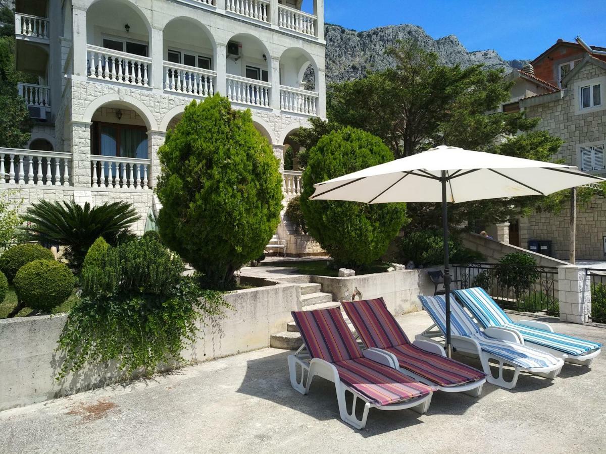 Apartman Horizont Lägenhet Omiš Exteriör bild